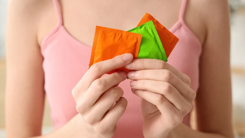 Quan hệ tình dục không an toàn làm tăng nguy cơ viêm lộ tuyến