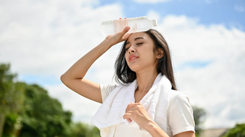 Tăng thân nhiệt là gì? Dấu hiệu nhận biết và cách xử lý đúng cách 2
