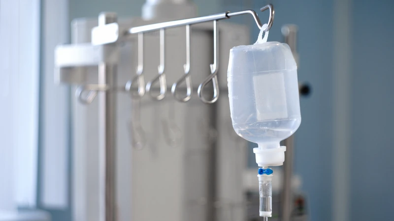 NaCl 0.9% – dung dịch giúp bù nước, điện giải hiệu quả, an toàn trong các trường hợp mất nước nhẹ và thông thường