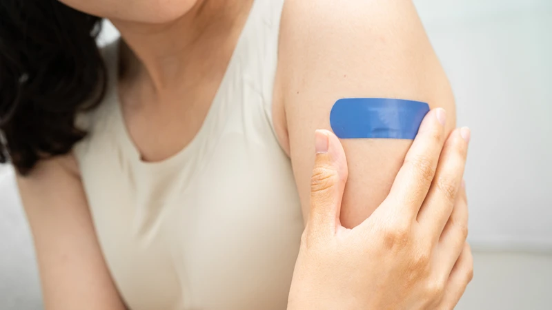 Tiêm vắc xin HPV là biện pháp chủ động giúp phòng ngừa bệnh ung thư liên quan đến HPV