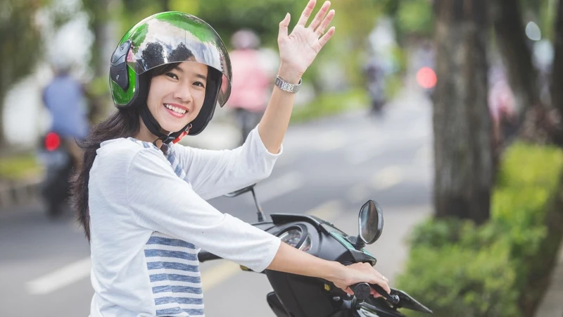 Mẹ sau sinh bao lâu thì được đi xe máy? Hướng dẫn an toàn và lưu ý cần biết 4