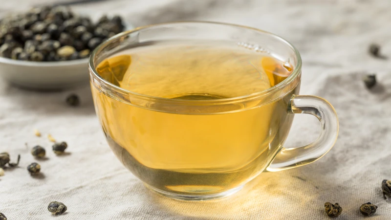 Trà ô long là 1 trong 4 loại đồ uống hỗ trợ thải độc và giảm mỡ hiệu quả sau Tết
