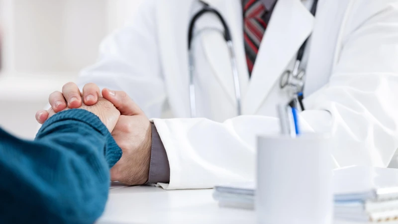 U nhú lưỡi gà là gì? Nguyên nhân, triệu chứng, điều trị và cách phòng ngừa u nhú lưỡi gà 5.png