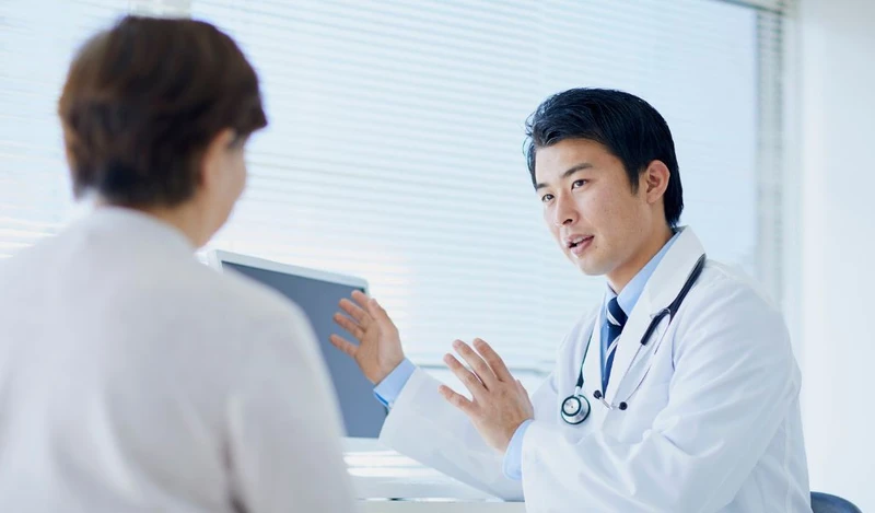 Đến cơ sở y tế gần nhất để được thăm khám nếu xuất hiện dấu hiệu bất thường