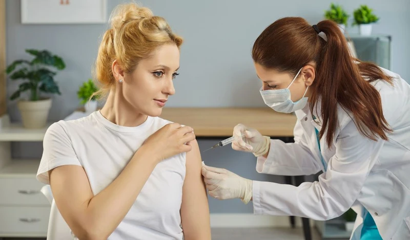 Tiêm HPV có ảnh hưởng đến sinh sản không? Vắc xin không ảnh hưởng đến sinh sản
