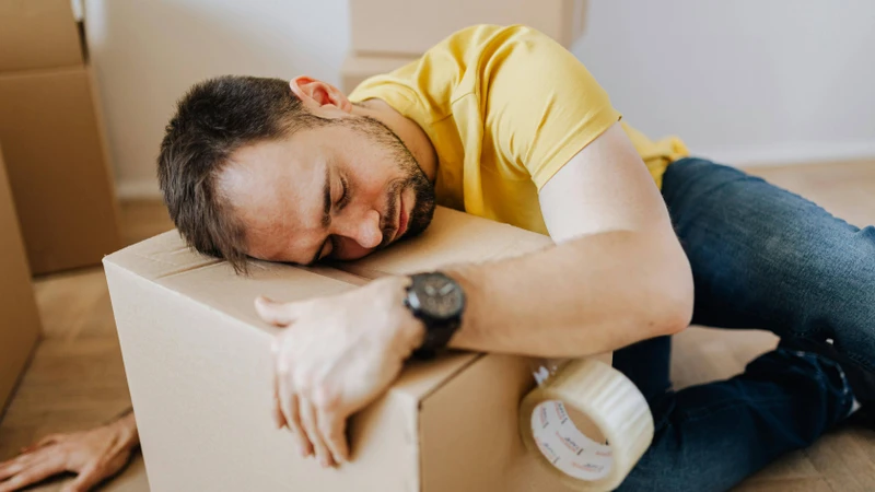 Tình trạng hụt hơi dễ xảy ra khi gắng sức nhẹ, kèm triệu chứng khó thở và nhanh mệt
