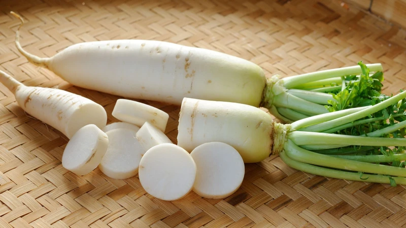 Bầu ăn củ cải trắng được không? Lợi ích, rủi ro và những lưu ý mẹ bầu cần biết 4