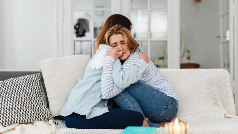 Thái độ bình tĩnh và kiên nhẫn để tạo môi trường tích cực giúp người bệnh cảm thấy an toàn và phục hồi tốt hơn