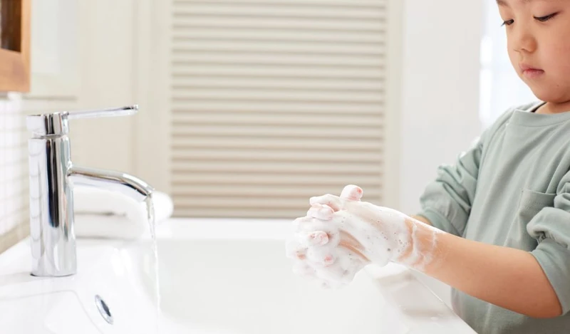 Ngay sau khi đi đại tiện hoặc tiểu tiện là thời điểm trẻ cần phải rửa tay