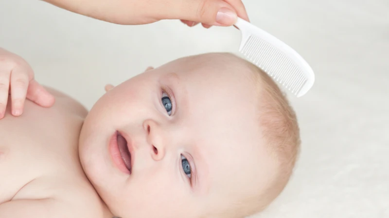 Trẻ chậm mọc tóc thiếu chất gì? Cần bổ sung ra sao để tóc con phát triển khỏe mạnh? 3