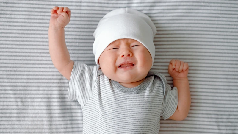 Trẻ sơ sinh bị sôi bụng mẹ nên ăn gì để trẻ nhanh khỏi.png