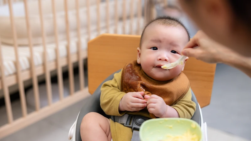 Ăn dặm xong bao lâu thì uống sữa là điều nhiều cha mẹ quan tâm