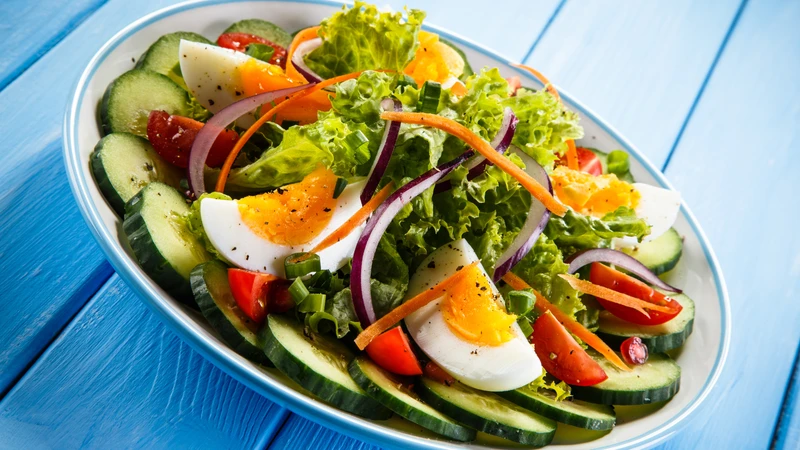 Salad trứng lòng đào không chỉ đẹp mắt mà còn rất bổ dưỡng