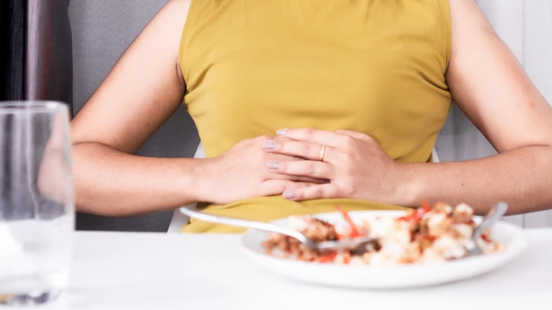 Ăn xong tắm có sao không? Ăn xong không nên tắm ngay vì có thể ảnh hưởng đến quá trình tiêu hóa của cơ thể