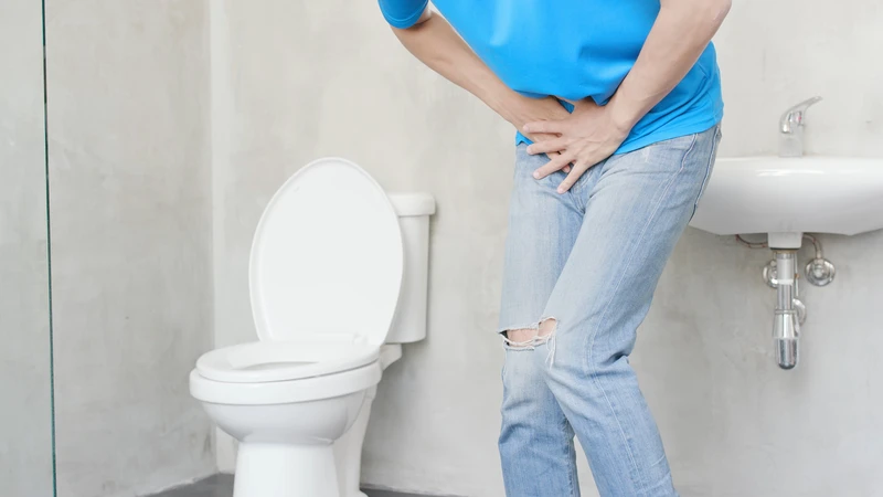 Người bệnh thường gặp dấu hiệu như đi tiểu nhiều lần trong ngày khi áp lực thẩm thấu niệu thấp
