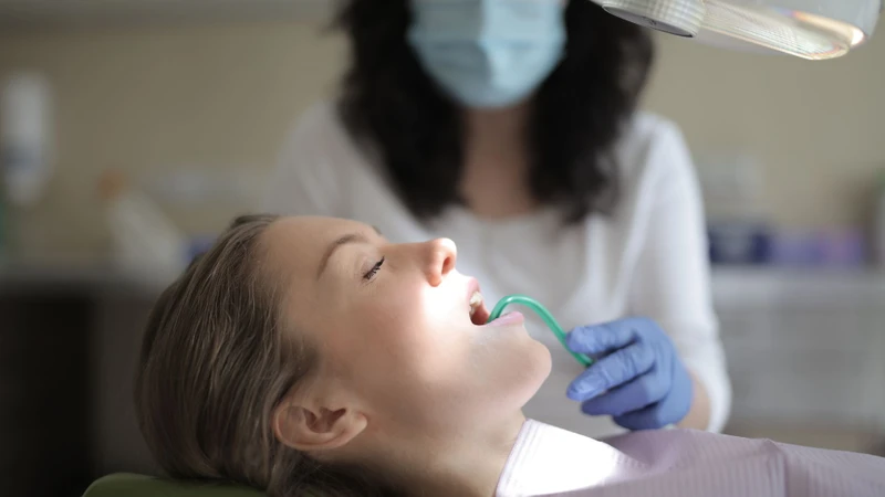 Bệnh lý răng miệng là nguyên nhân chính gây áp xe má