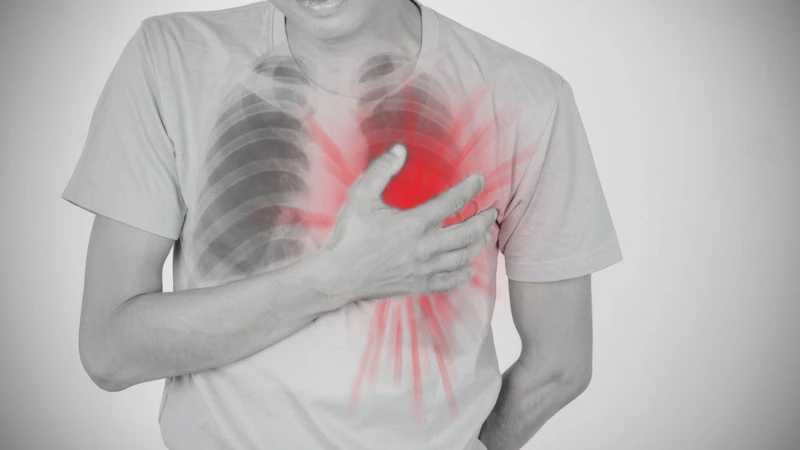 Áp xe phổi có nguy hiểm không​? Cách điều trị 2
