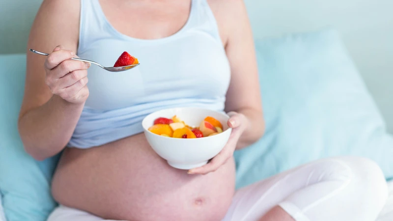 Bà bầu ăn đào được không? Những lợi ích và lưu ý mẹ bầu nên biết 1