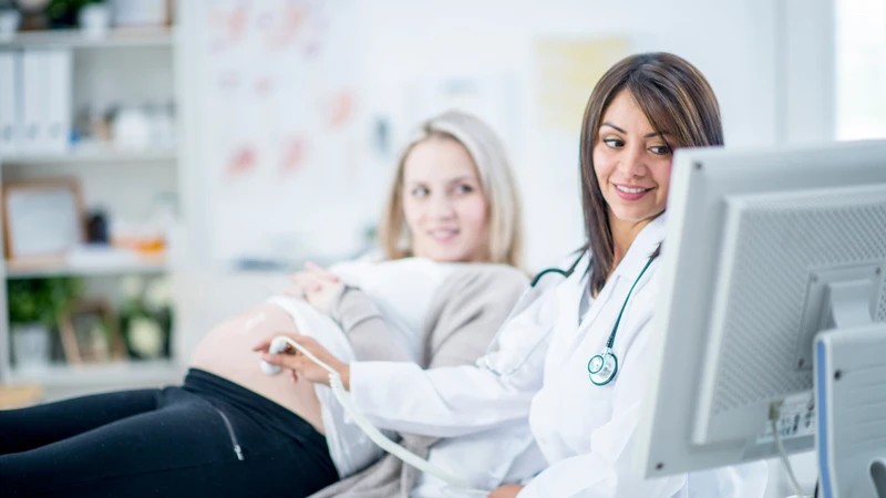 Bà bầu đau bụng dưới tháng cuối có nguy hiểm không? 1