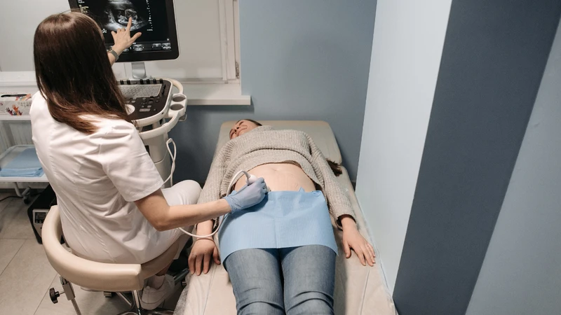 Bà bầu đau bụng dưới tháng cuối có nguy hiểm không? 3