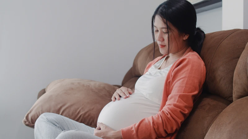 Mệt mỏi và da nhợt có thể là dấu hiệu bà bầu thiếu máu thiếu sắt