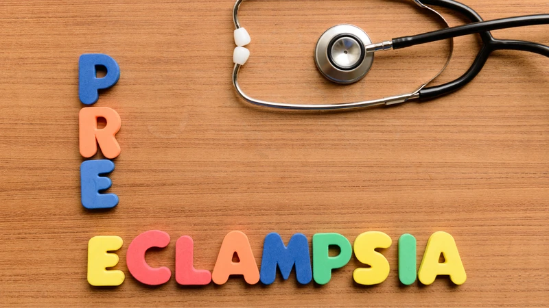 Sàng lọc tiền sản giật qua nước tiểu giúp mẹ bầu chủ động bảo vệ sức khỏe thai kỳ