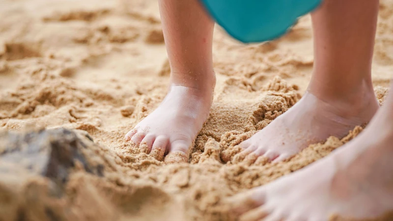 Bàn chân bẹt ở trẻ là gì? Những vấn đề cần biết triệu chứng, nguyên nhân và cách phòng ngừa 1