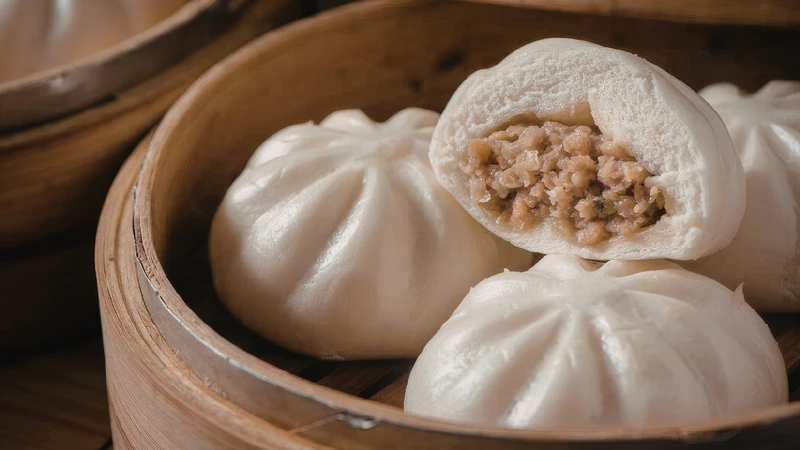 Một chiếc bánh bao nhân thịt đã cung cấp lượng calo tương đối cao