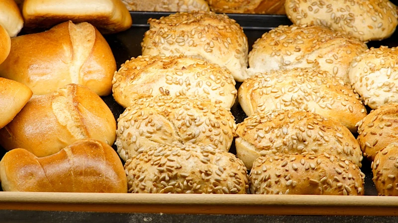 Bánh mì bao nhiêu calo?