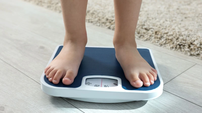 Ăn bánh tráng trộn thường xuyên có thể gây tăng cân