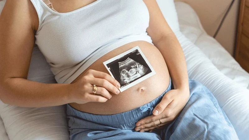 Bầu 25 tuần là mấy tháng? Thai nhi phát triển như thế nào? 1
