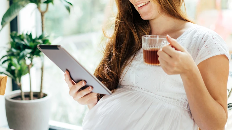 Mẹ bầu nên ưu tiên tự pha trà tắc tại nhà để đảm bảo an toàn