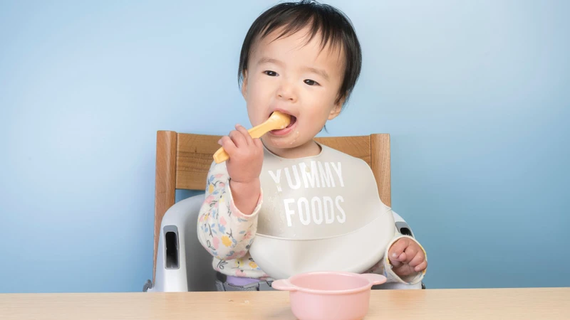 Bé 1 tuổi ăn cơm được chưa? Hướng dẫn cách nấu cơm cho trẻ 1 tuổi 1