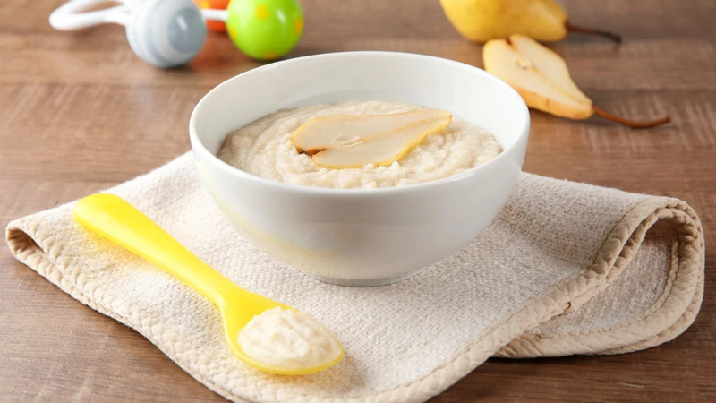Cháo cho trẻ 7 tháng có thể kết hợp nhiều nhóm thực phẩm để tạo khẩu phần đa dạng