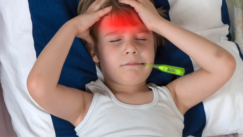 Bé ho nhiều phải làm sao? Một số điều cần chú ý khi bé ho kéo dài 4