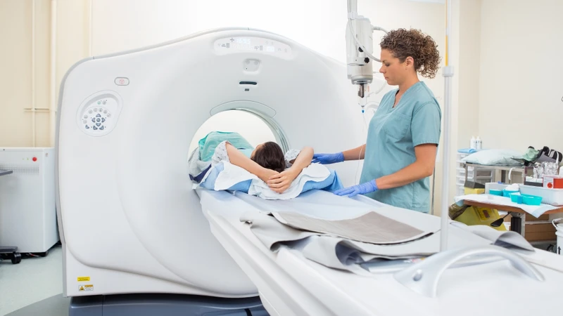CT scan có thể được sử dụng khi cần đánh giá chi tiết cấu trúc xương vùng chậu