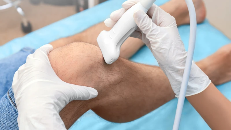 Siêu âm có thể được sử dụng để phát hiện tình trạng tràn dịch khớp, viêm màng hoạt dịch,...