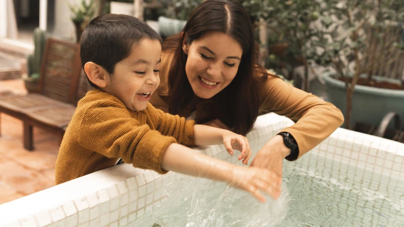 Bạn cần đảm bảo trẻ ngủ đủ giấc và sinh hoạt điều độ để hỗ trợ điều trị và cải thiện chất lượng sống cho trẻ