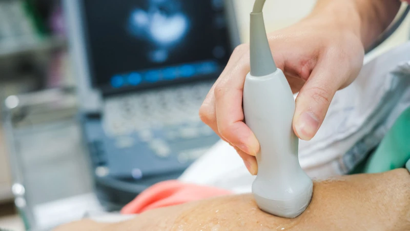 Siêu âm tim có thể được thực hiện để kiểm tra cấu trúc và chức năng tim