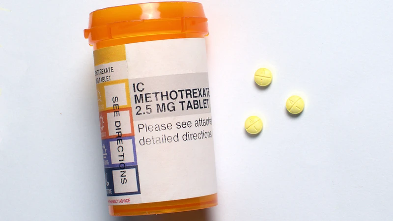 Methotrexate được chỉ định cho các trường hợp phát hiện sớm, khối thai chưa vỡ, chưa có tim thai, và nồng độ beta-hCG còn thấp