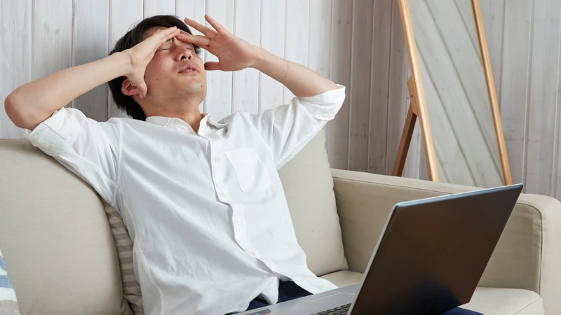Áp lực công việc có thể tác động đến sức khỏe tinh thần và làm xuất hiện các biểu hiện trầm cảm