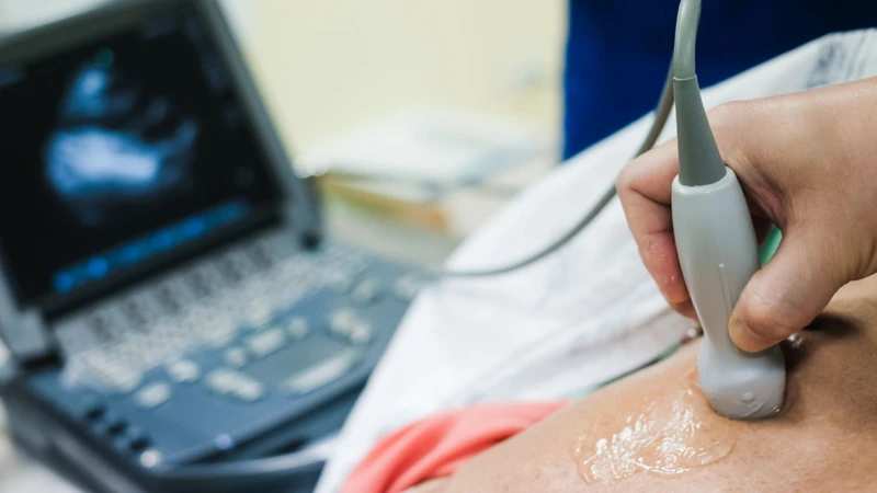 Siêu âm tim thường là một trong những phương pháp hình ảnh quan trọng để phát hiện khối u tại tim