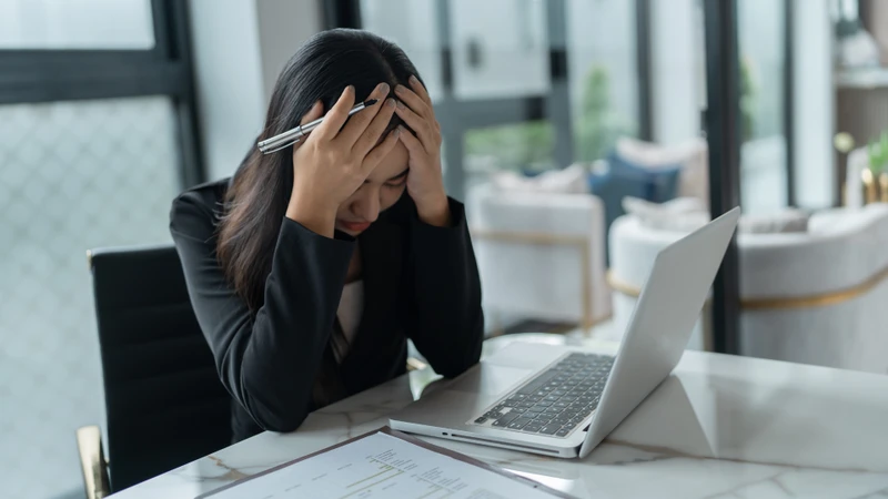 Stress tâm lý lâu dài có thể tăng tiết acid dạ dày và làm rối loạn nhu động dạ dày