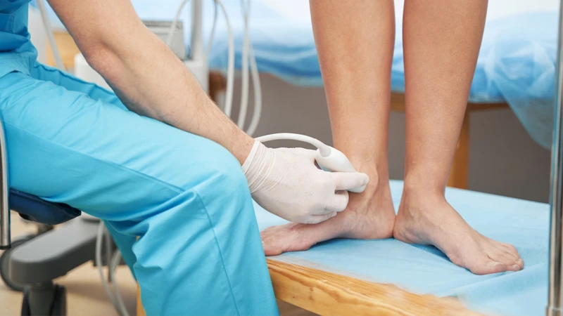 Siêu âm khớp có khả năng phát hiện dịch khớp, màng hoạt dịch dày, hay tinh thể viêm
