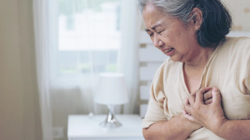 Xơ vữa động mạch thường tiến triển âm thầm và không gây triệu chứng rõ ràng ở giai đoạn sớm