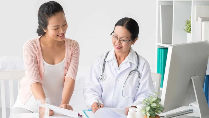 Thăm khám định kỳ nếu có nang hoặc u buồng trứng