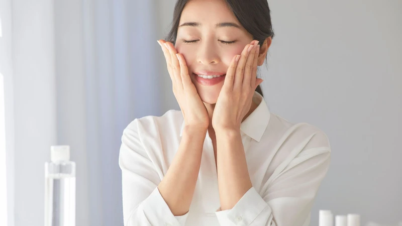 Chăm sóc da nhẹ nhàng giúp hạn chế tổn thương lan rộng