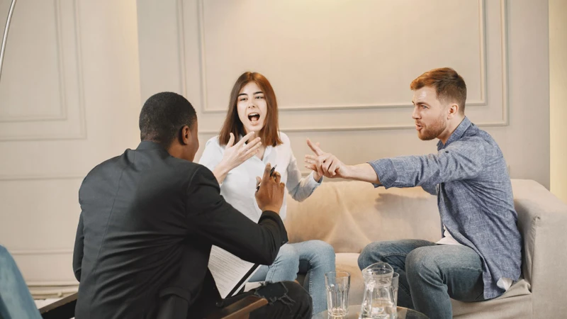 Nhiều bạn tình làm tăng nguy cơ mắc bệnh Chlamydia