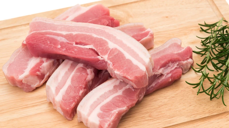 “Bệnh gút có ăn được thịt lợn không” là thắc mắc của nhiều người