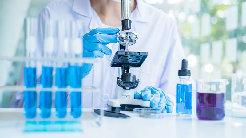 Xét nghiệm ELISA giúp phân biệt amip và các tác nhân khác có cấu trúc tương tự nó